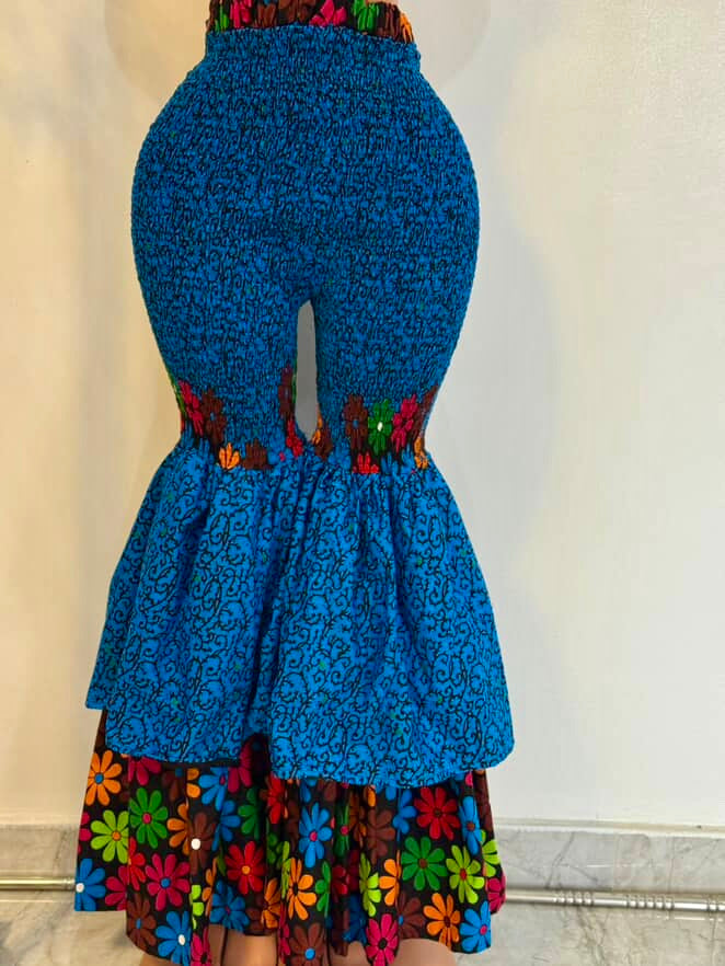 African print stretchy high-waist flare pants.
