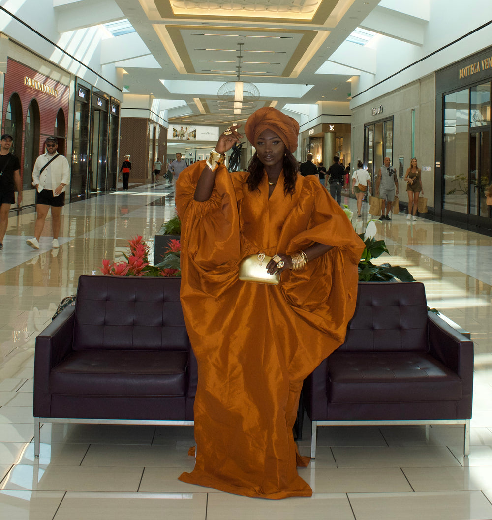 Luxe premium taffeta rich auntie bubu gown.