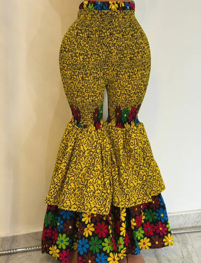 African print stretchy high-waist flare pants.