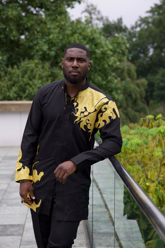 Black and gold African men suit,