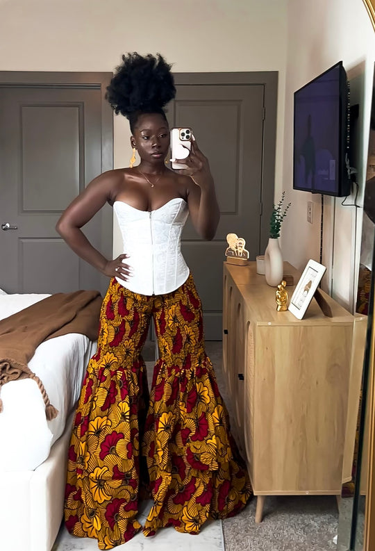 African print stretchy high-waist flare pants.