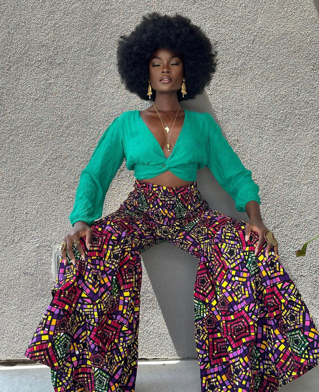 African print stretchy high waist bell bottom pants.