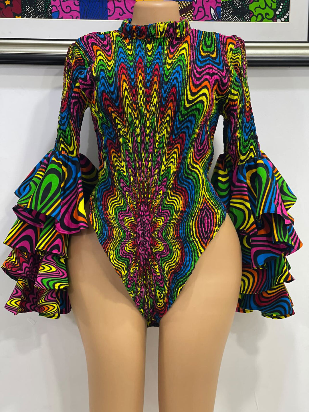 African print stretchy bodysuit.💥