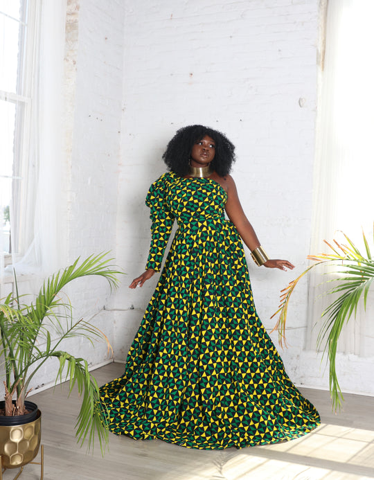 African print ball gown.💥