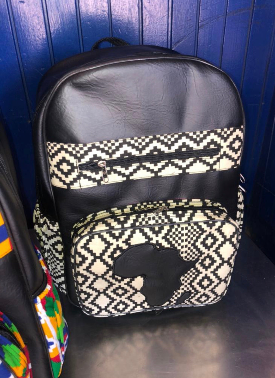 Large African print backpack🔥